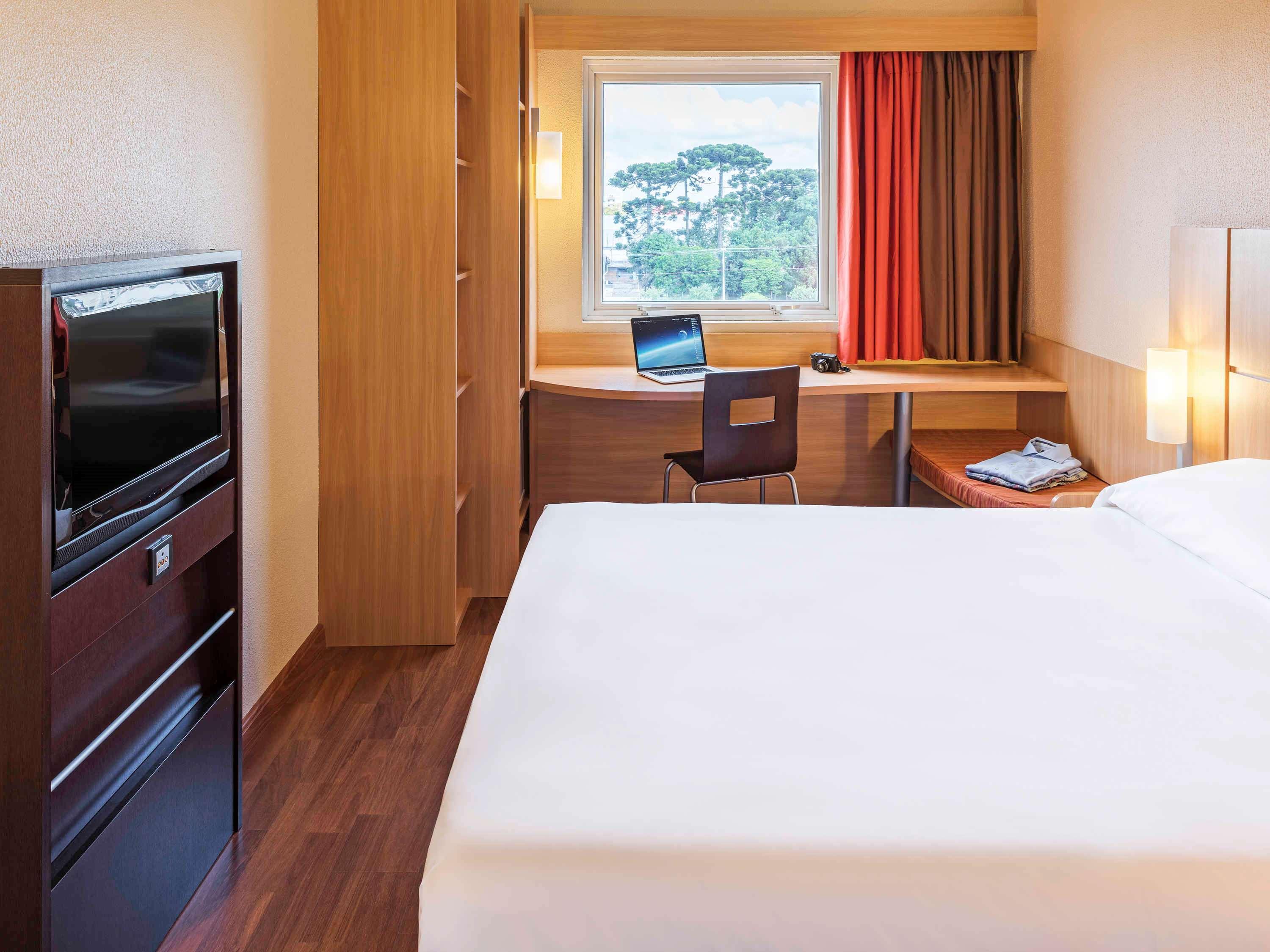 Ibis Curitiba Aeroporto Hotel 3*